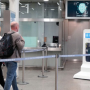 Article 58 : Vers un futur sans files d'attente : L'Eurostar lance le premier corridor biométrique pour le voyage en train